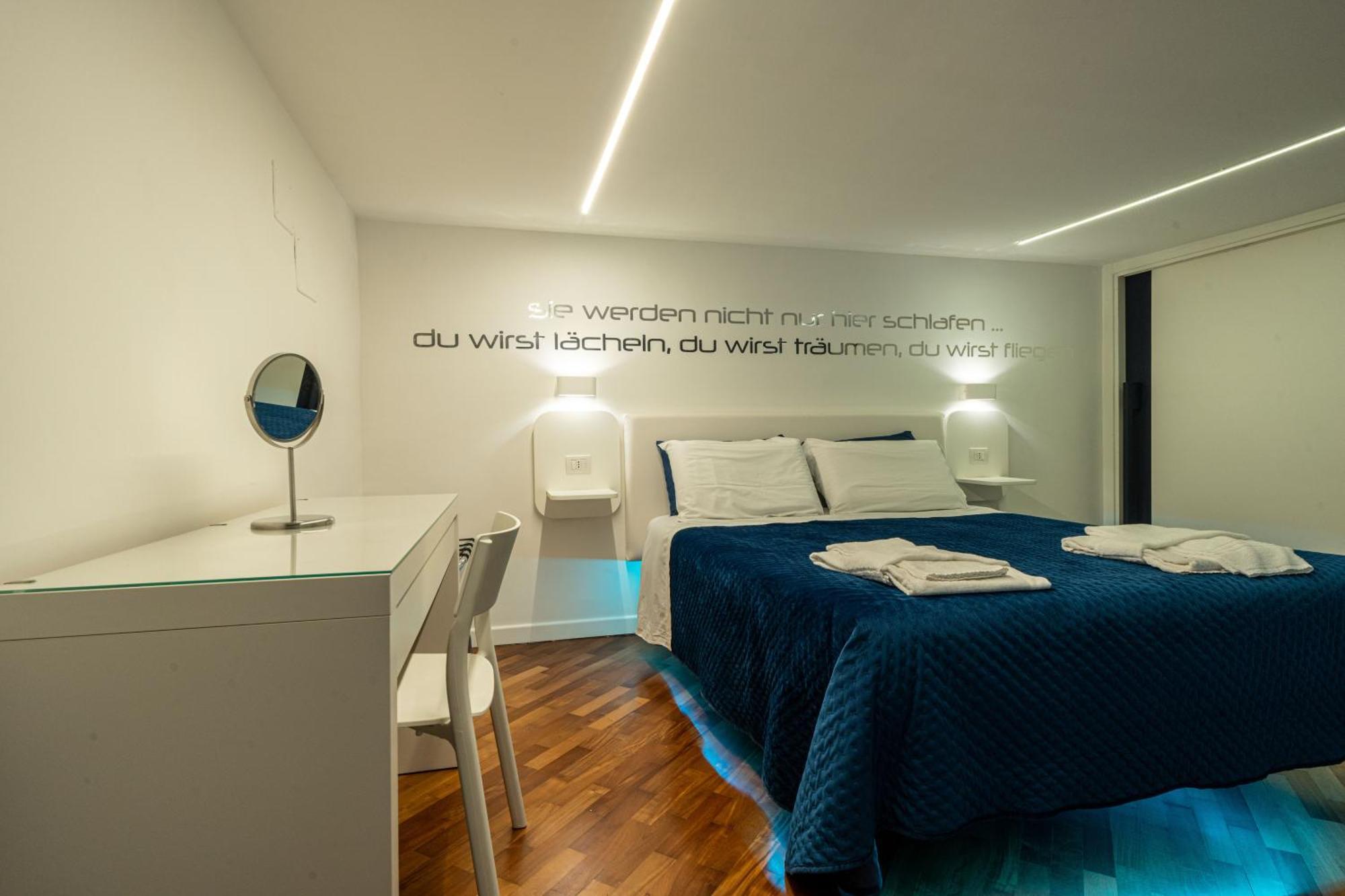나폴리 Skyhouse Duomo B&B 외부 사진