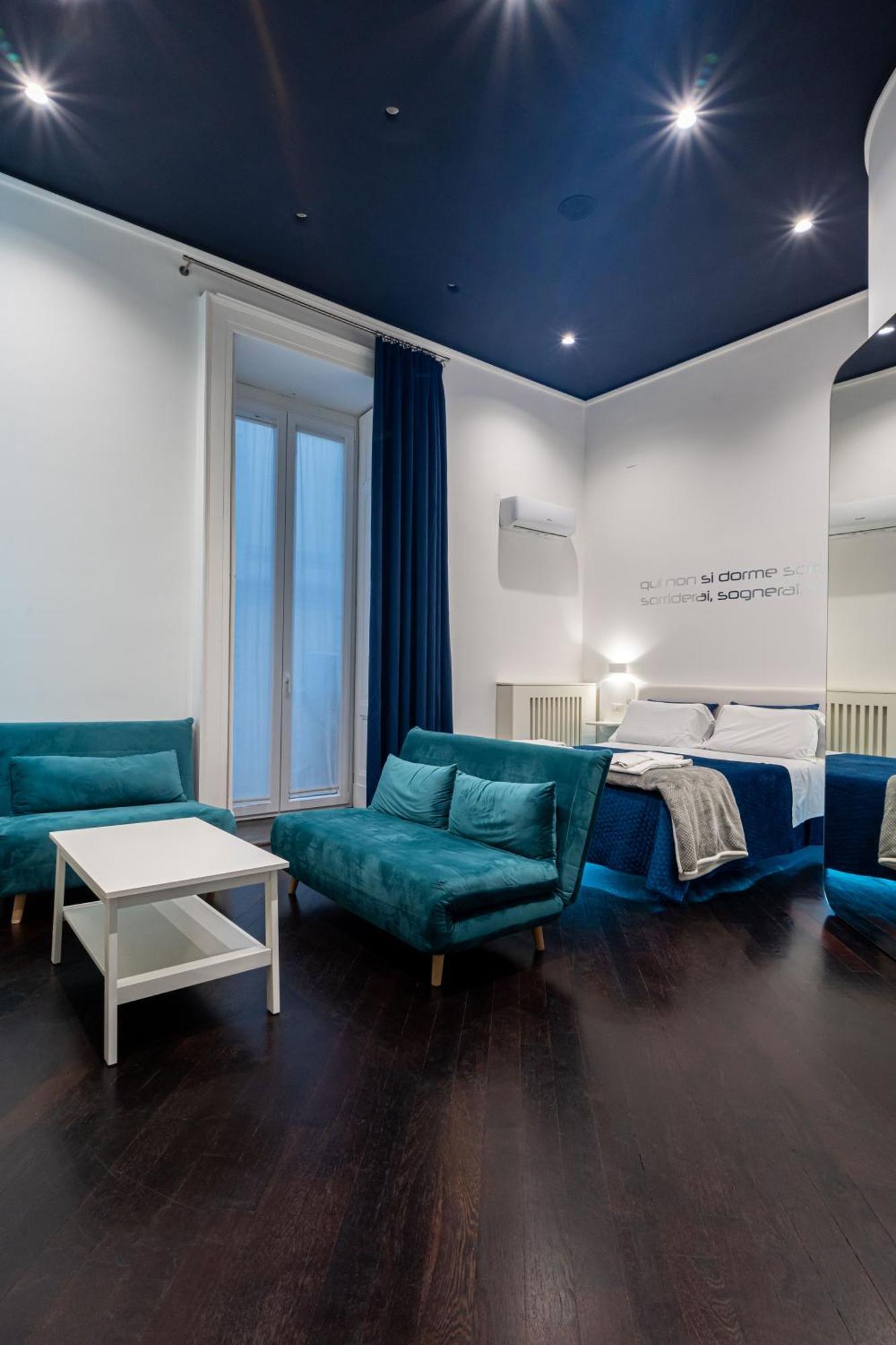 나폴리 Skyhouse Duomo B&B 외부 사진