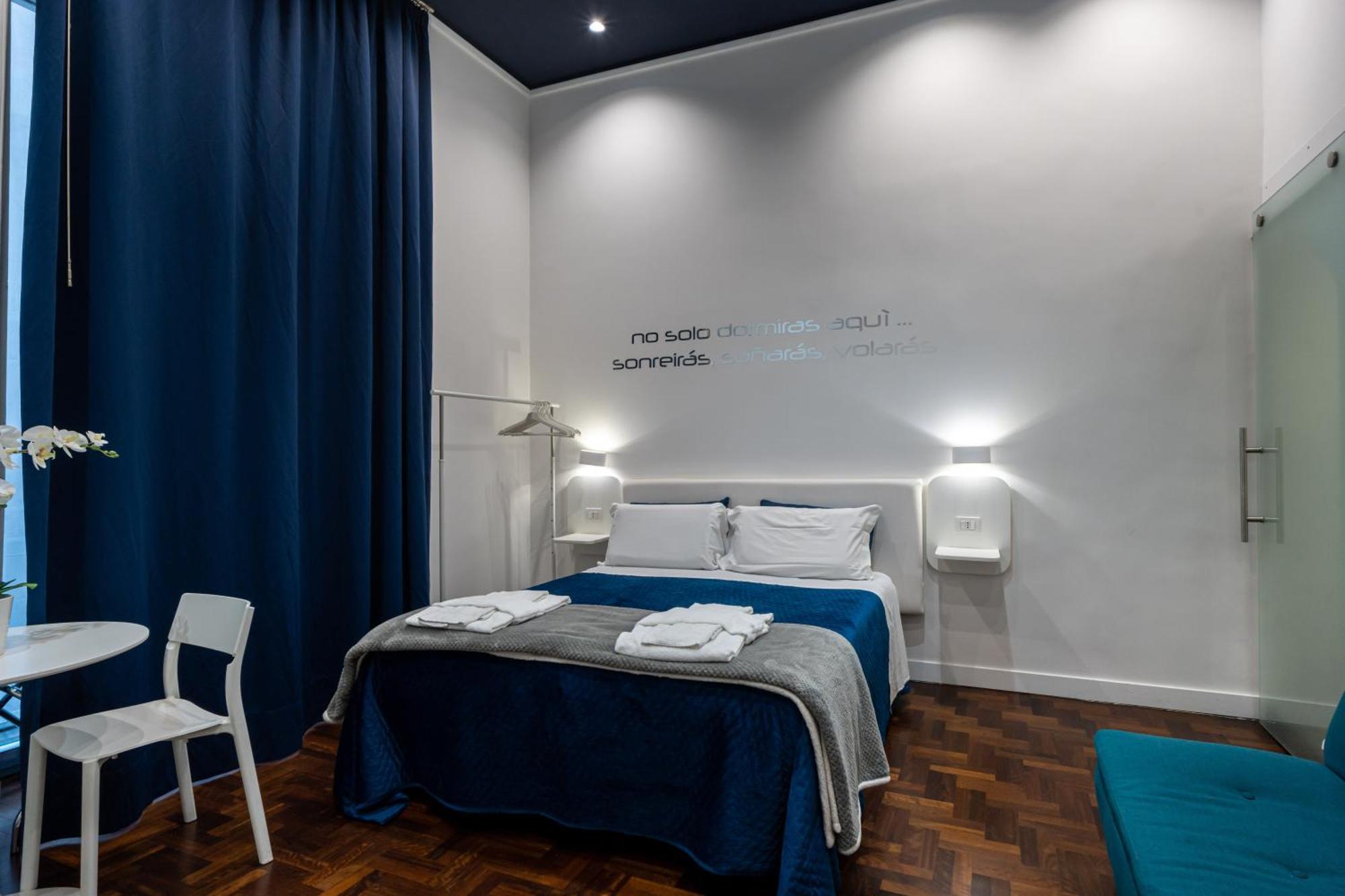 나폴리 Skyhouse Duomo B&B 외부 사진