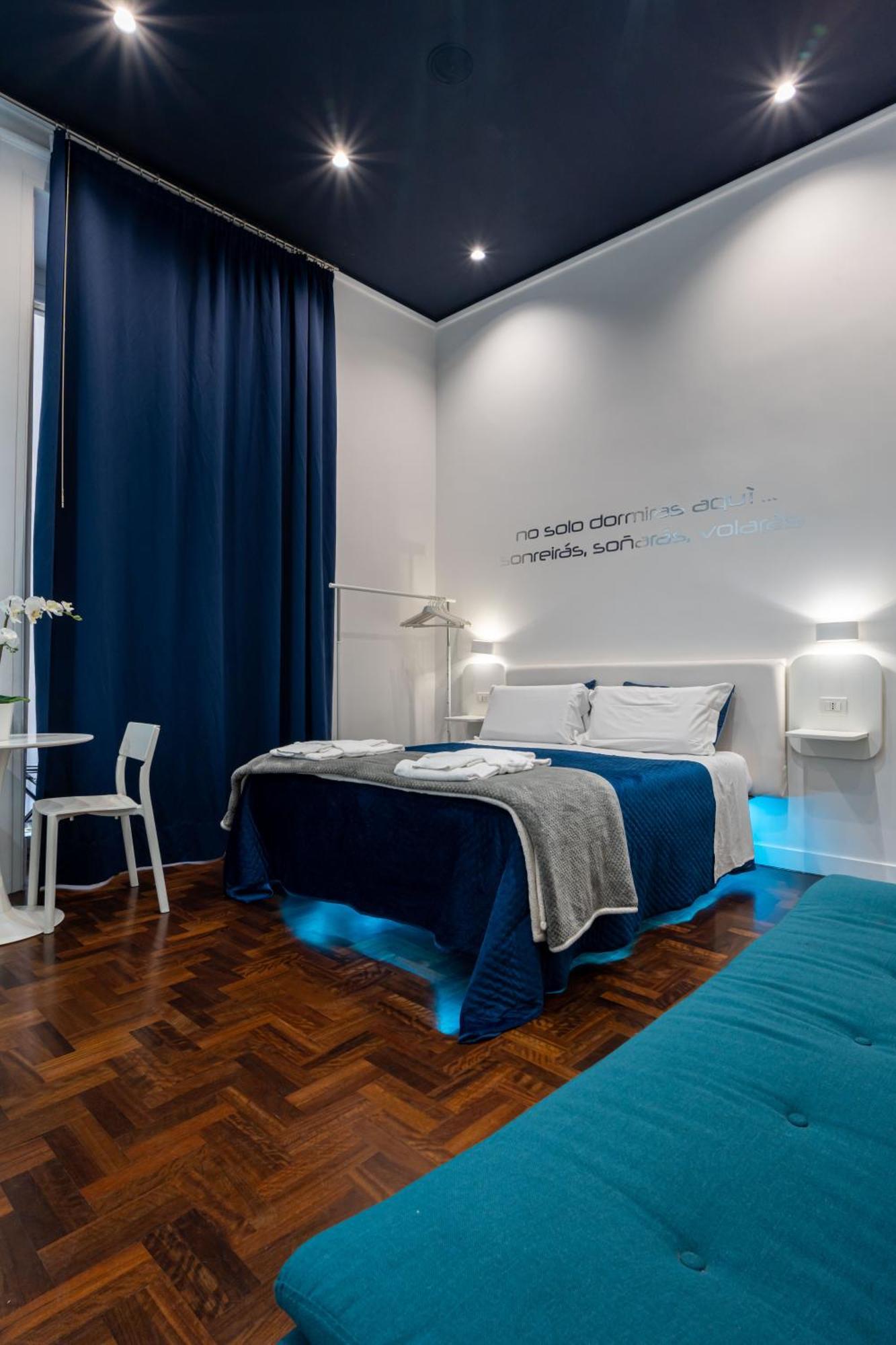 나폴리 Skyhouse Duomo B&B 외부 사진