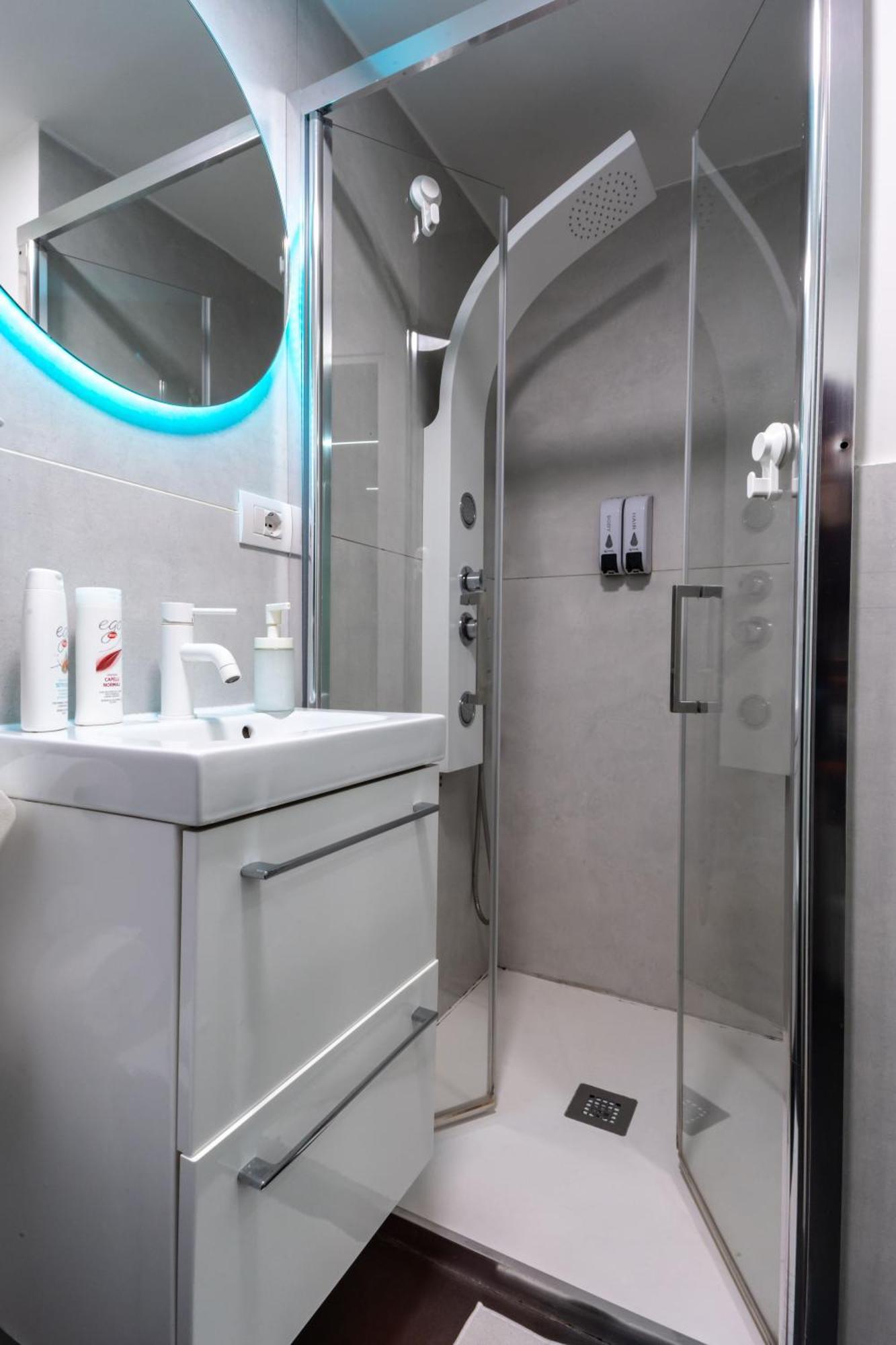 나폴리 Skyhouse Duomo B&B 외부 사진