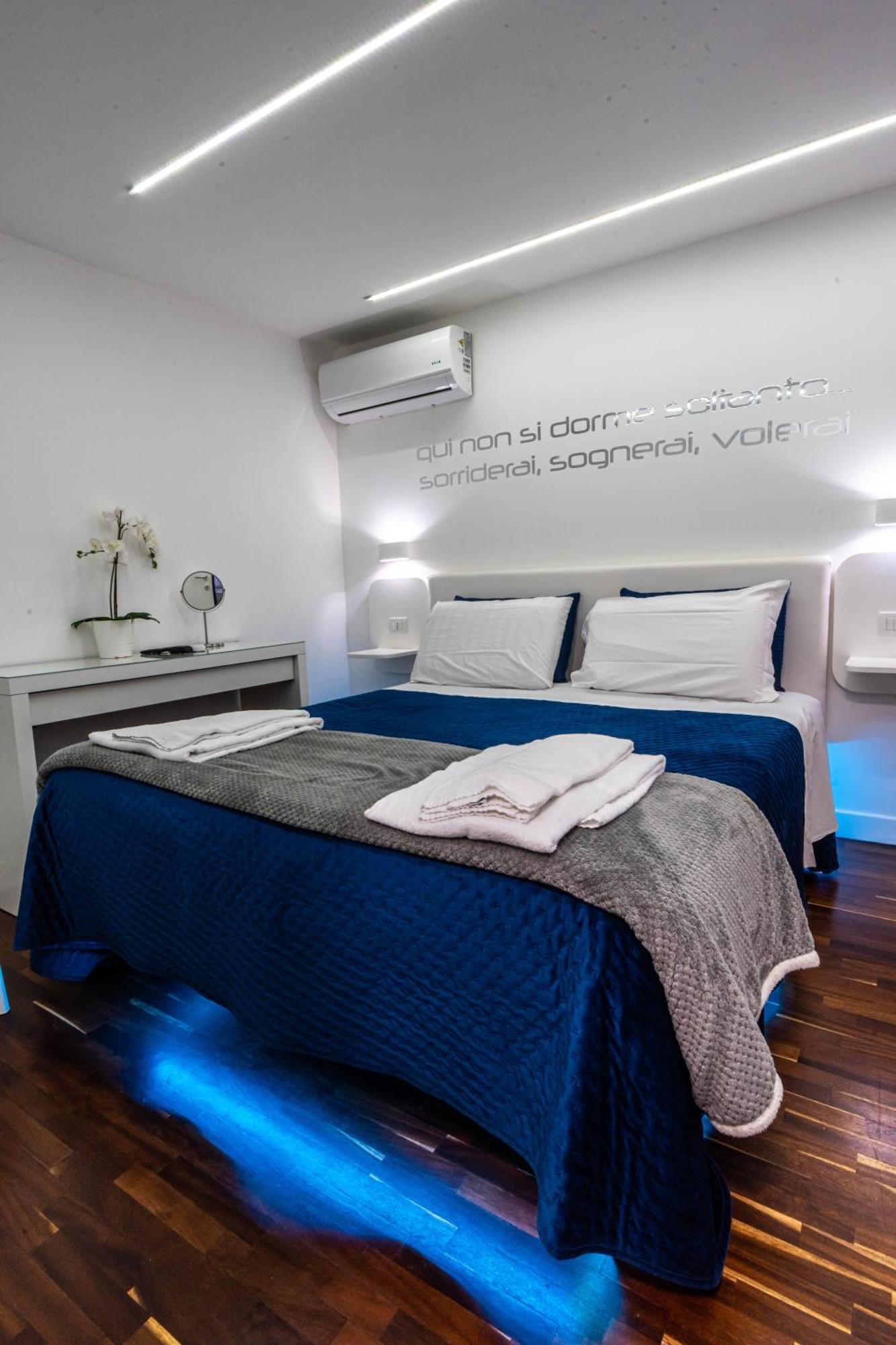 나폴리 Skyhouse Duomo B&B 외부 사진